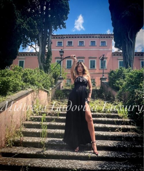 FIRENZE Mistress Ludovica Luxury Ricevo in Dungeon attrezzato Tour ROMA e MILANO